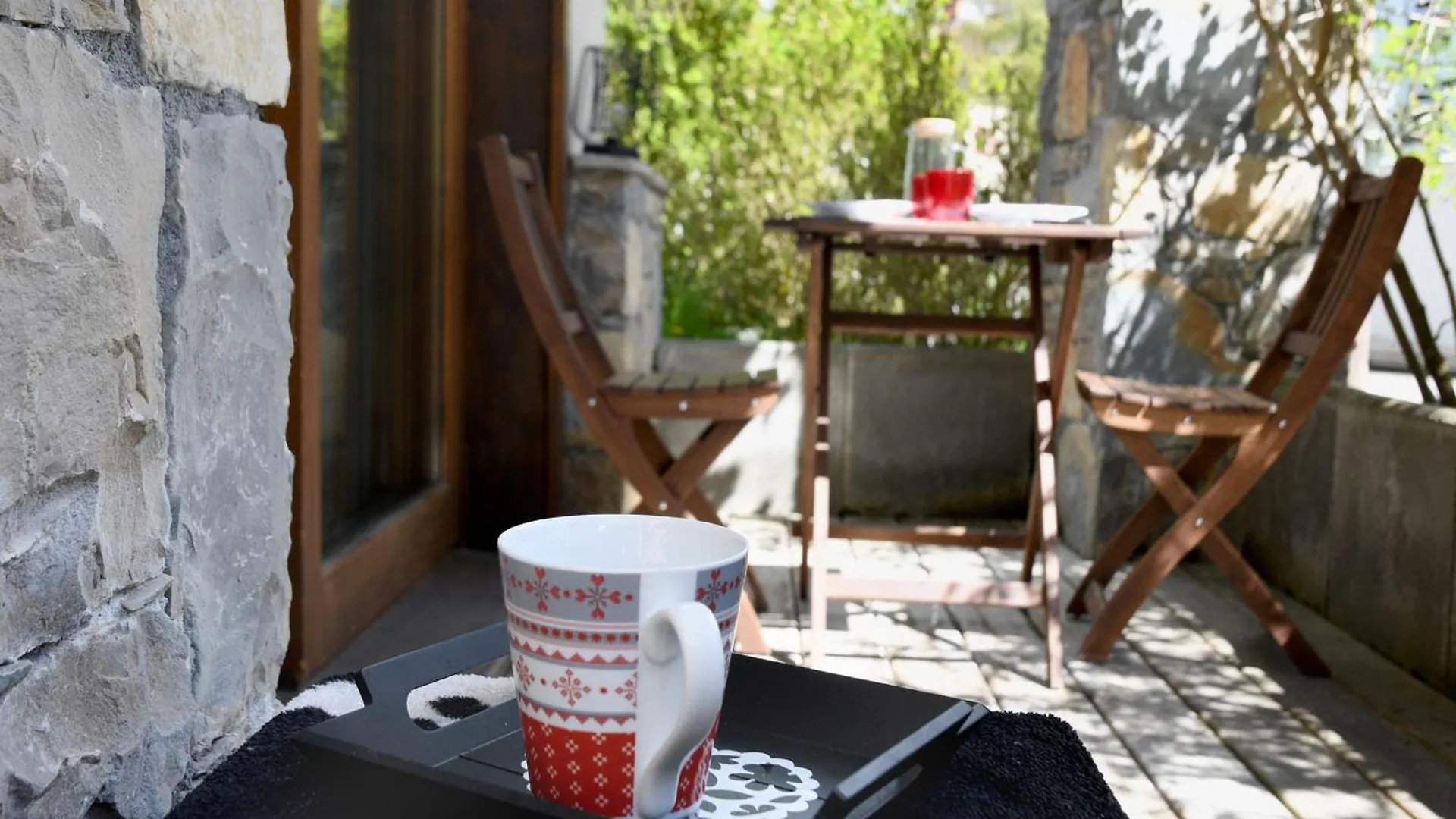 Superbe Appartement 48M² Avec Terrasse, Centre Village, Parking, Proche Ski-Bus, Non-Fumeur - Fr-1-624-46 Samoëns 0*,  Frankrike